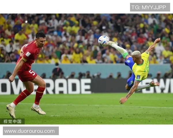 恩比德现场观战:维尼修斯引领巴西对决乌拉圭的精彩时刻 恩比德现场观战:维尼修斯引领巴西对决乌拉圭的精彩时刻